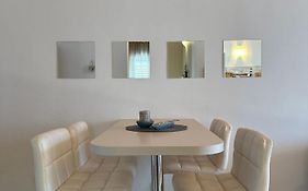 Apartment Sara